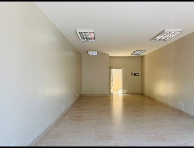 3,500M² BUSINESS CENTRE FOR SALE IN CAPITAL PARK